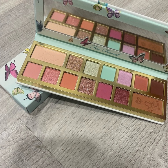 🦋Makeup bundle🦋 - Picture 2 of 5